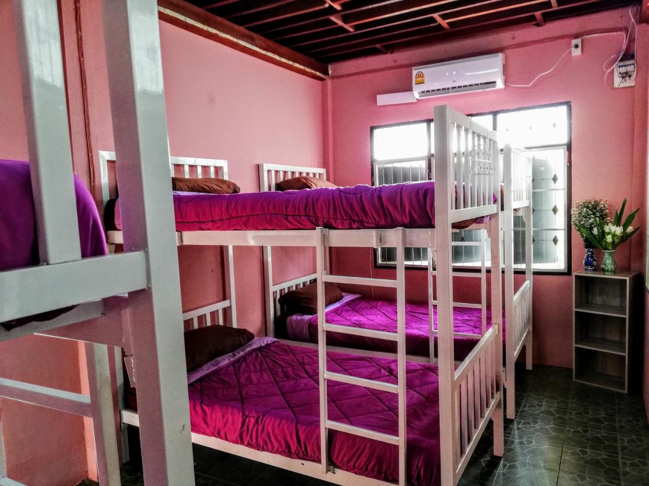 Champion Hostel 2 (Adults Only) Чиангмай Экстерьер фото